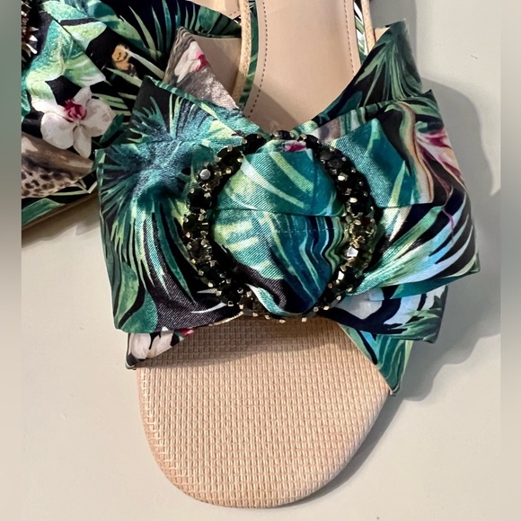 Emerald Palms Slides - Picture 5 of 9